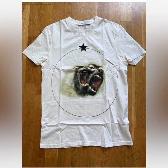 Givenchy t shirt - Picture 2 of 4